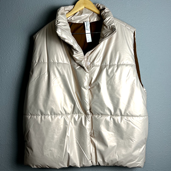 Fabletics Oversized Trend-Forward‎ Puffer Vest in Natural Blush/Bronzed Brown XL - Picture 1 of 14